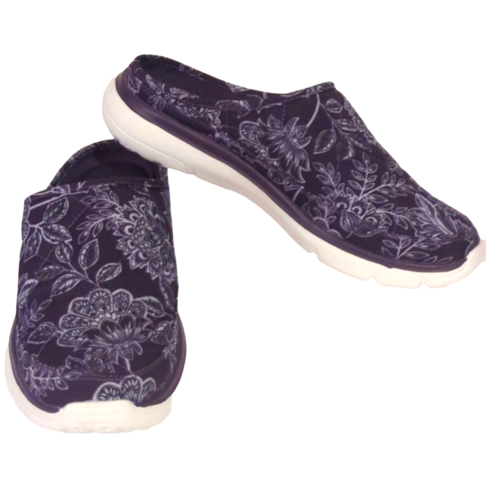 NWOT Vera Bradley VB Cloud Mile 2 Floral Mules Size 7